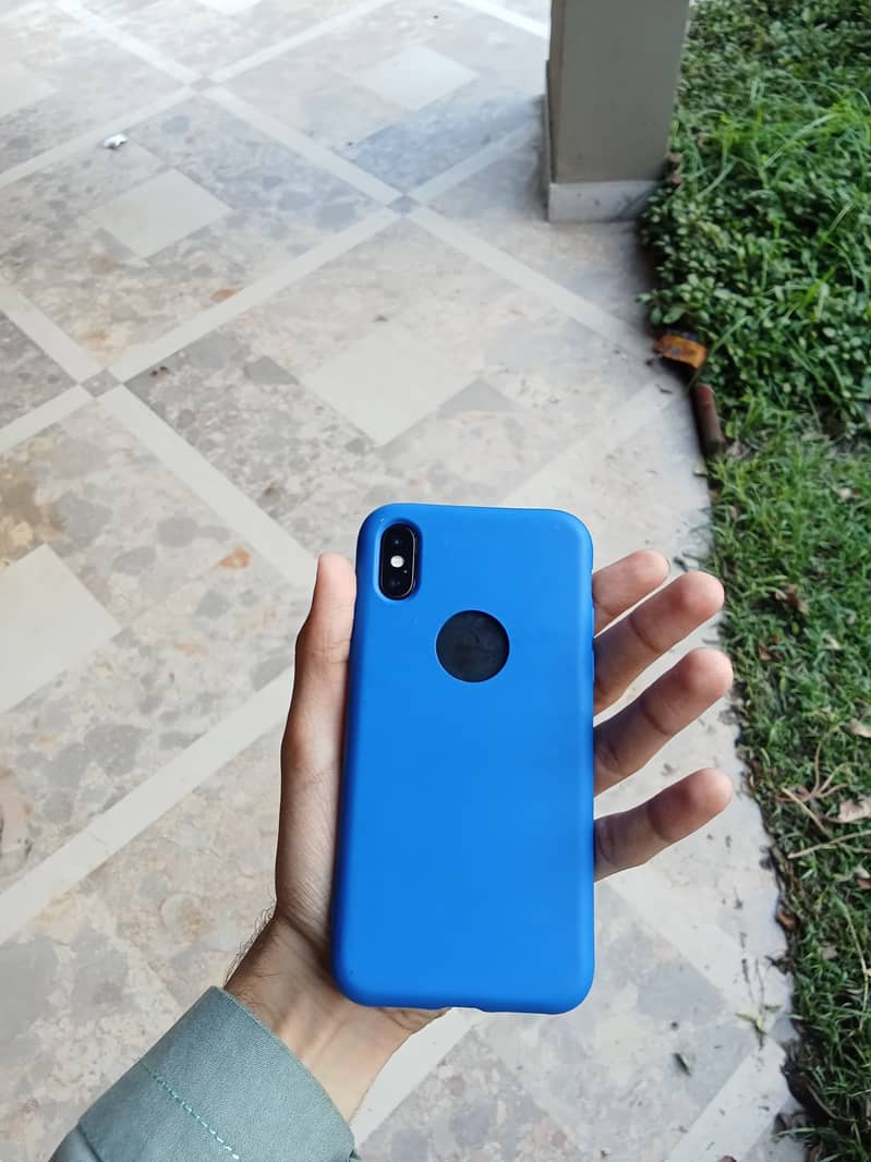 Apple iPhone X 5