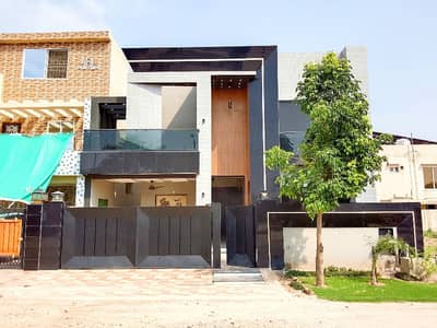 Beautifully Constructed Facing Park House Is Available For Sale In Al Jalil Garden - Block G