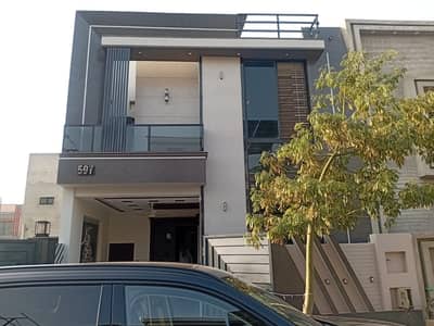 5 Marla Double Hieght House For Sale