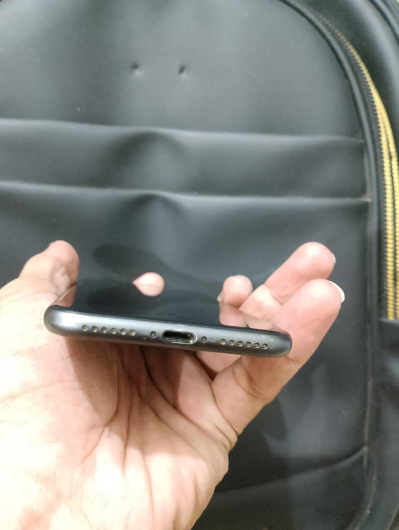 Apple iPhone 8 2