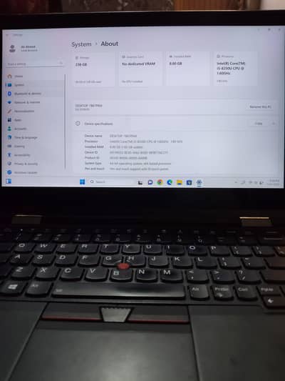 Lenovo Thinkpad Yoga X360 with AMOLED  touch display and touch pen