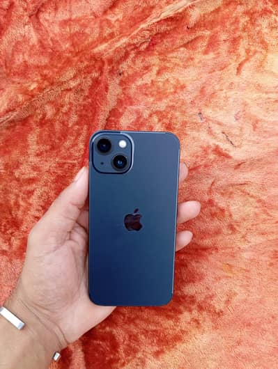 Apple iPhone 13