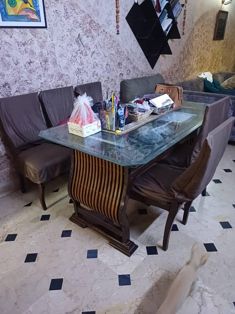 dinning table 0