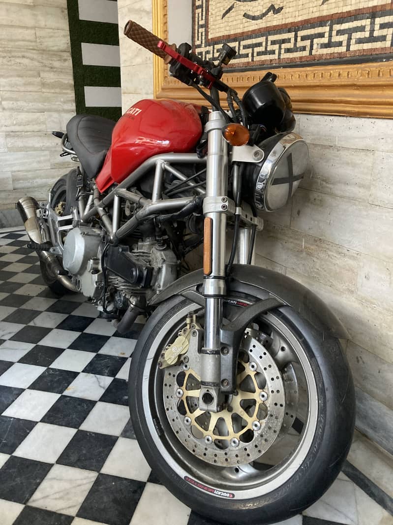 DUCATI MONSTER 1