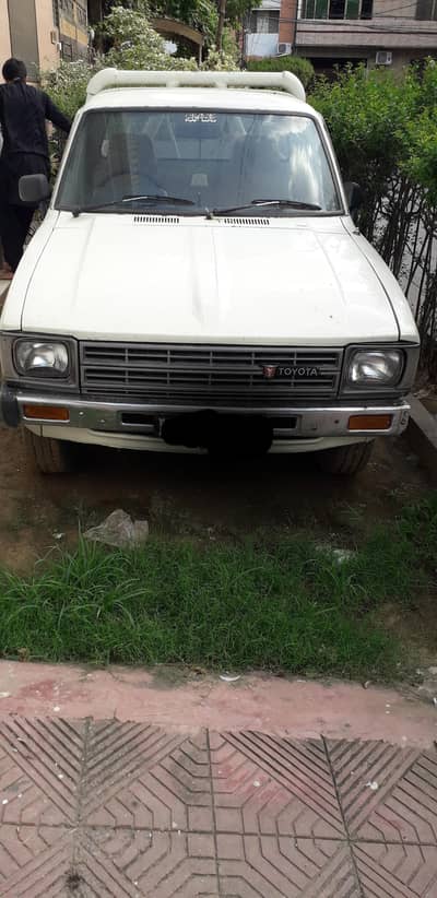 Toyota Hilux 1983