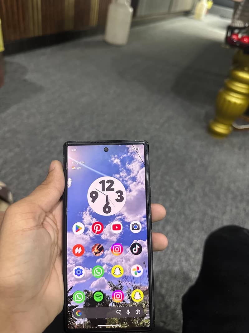 Google Pixel 6 4