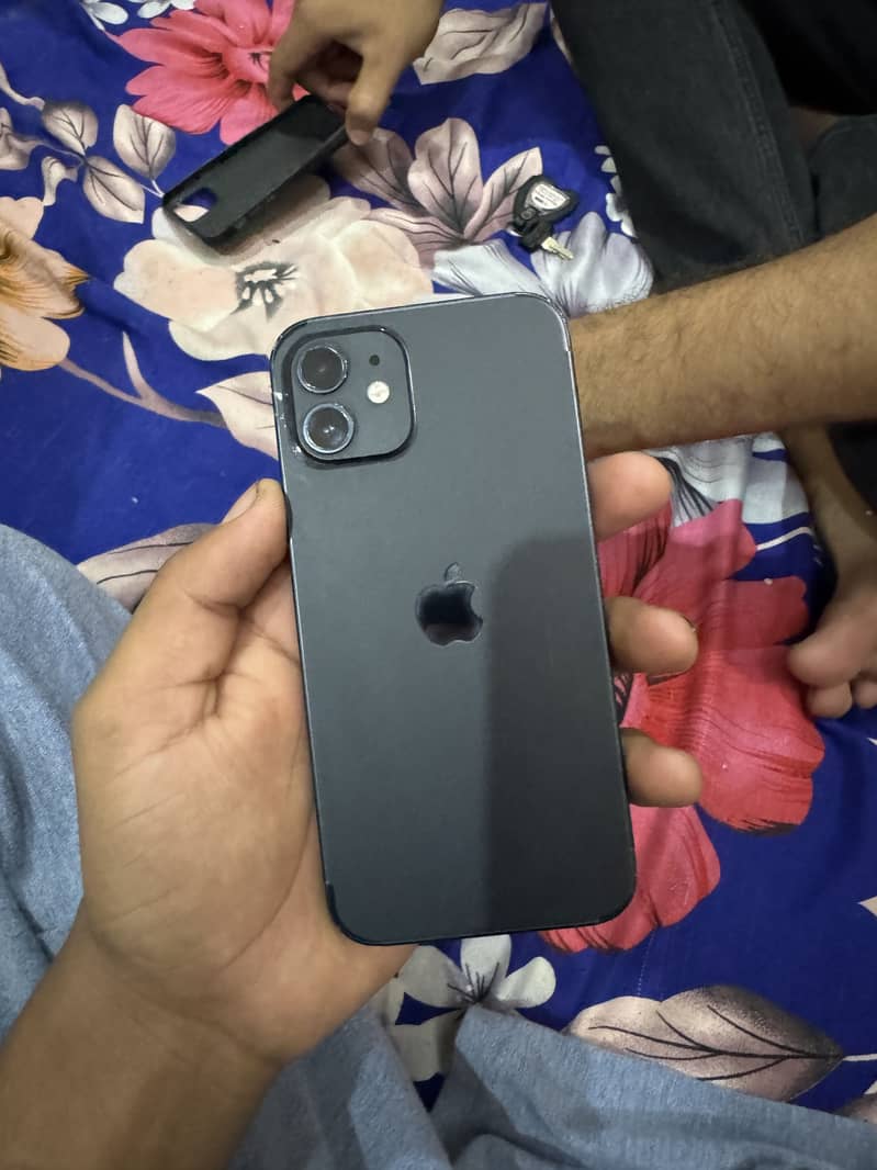 iPhone 12 jv 4