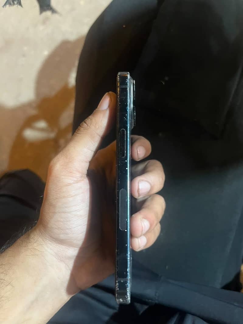 Apple iPhone 15 3