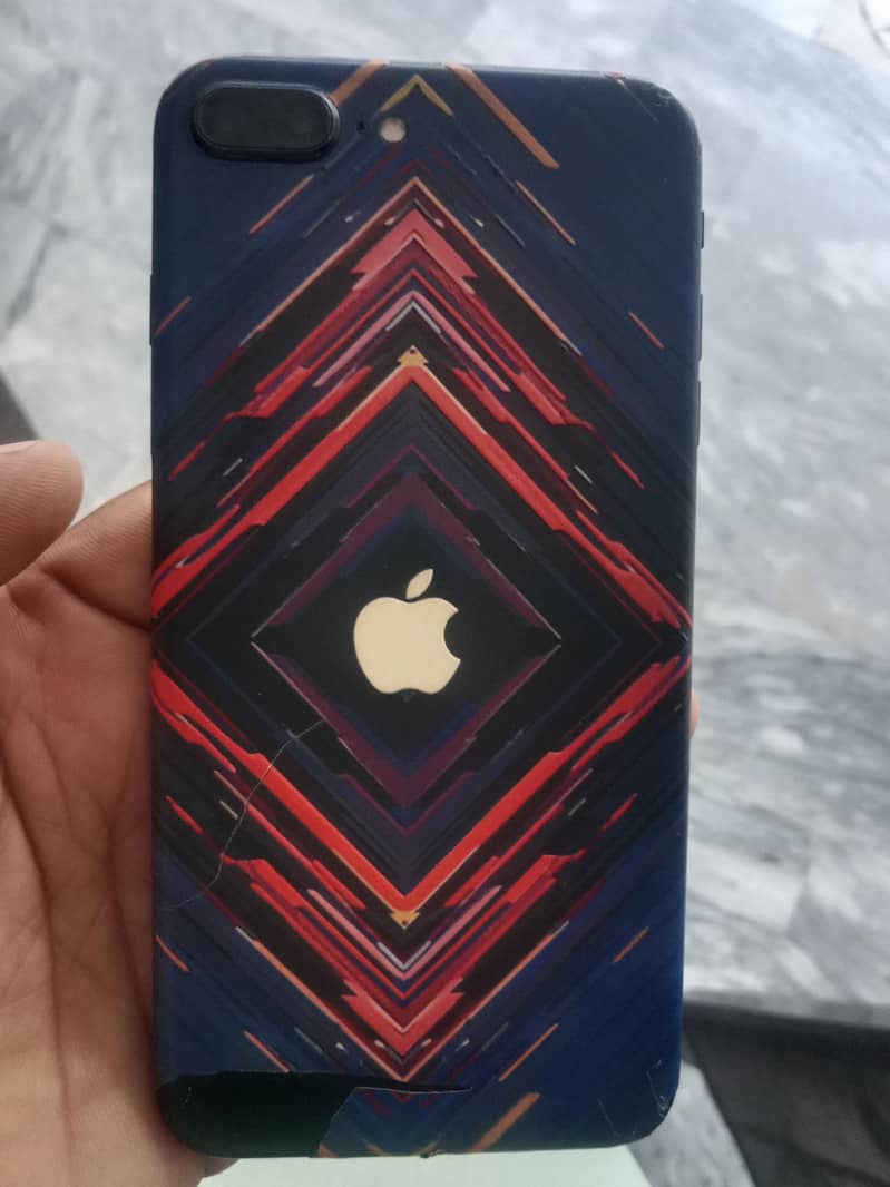 Apple iPhone 7 Plus 1
