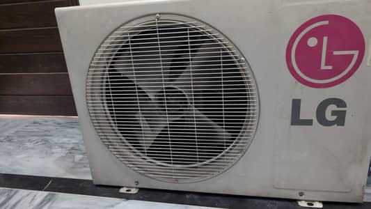 LG 1 Ton split AC
