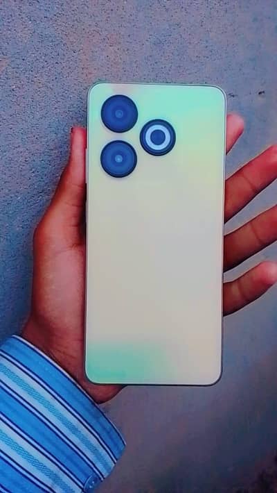 Infinix Hot 8