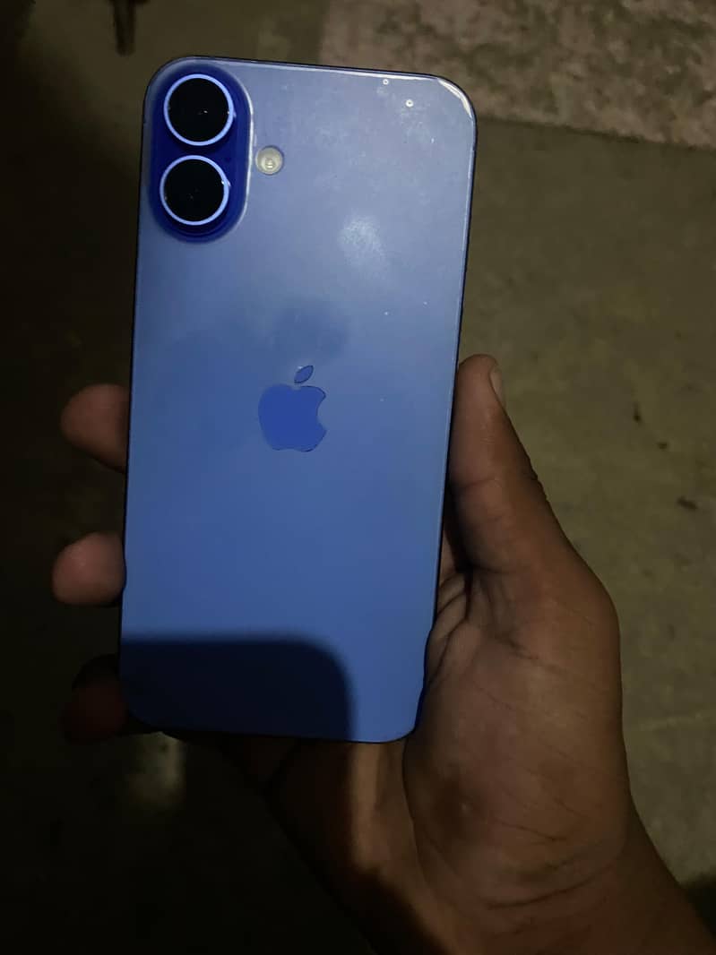 Apple iPhone 16 Plus 0