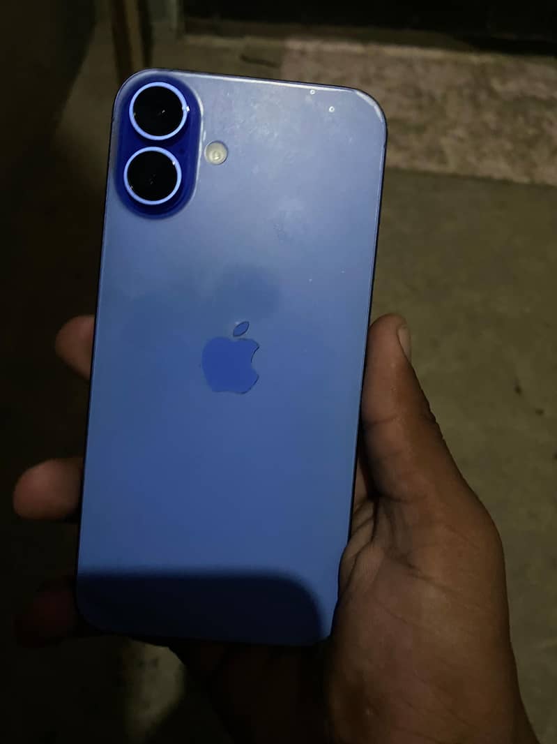 Apple iPhone 16 Plus 2
