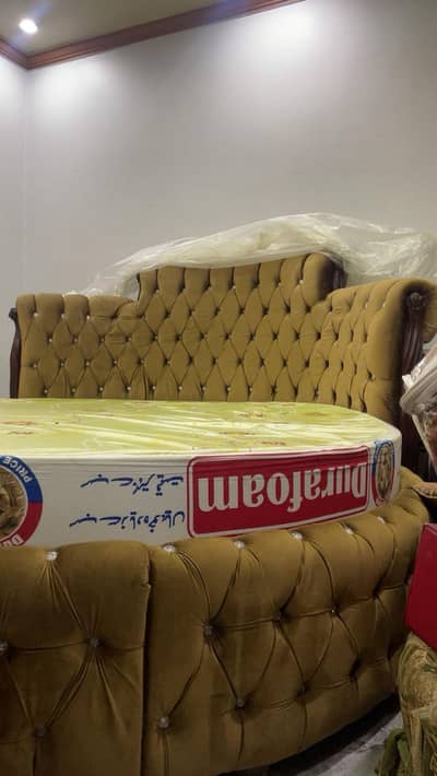 Wooden Double Round Bed Set