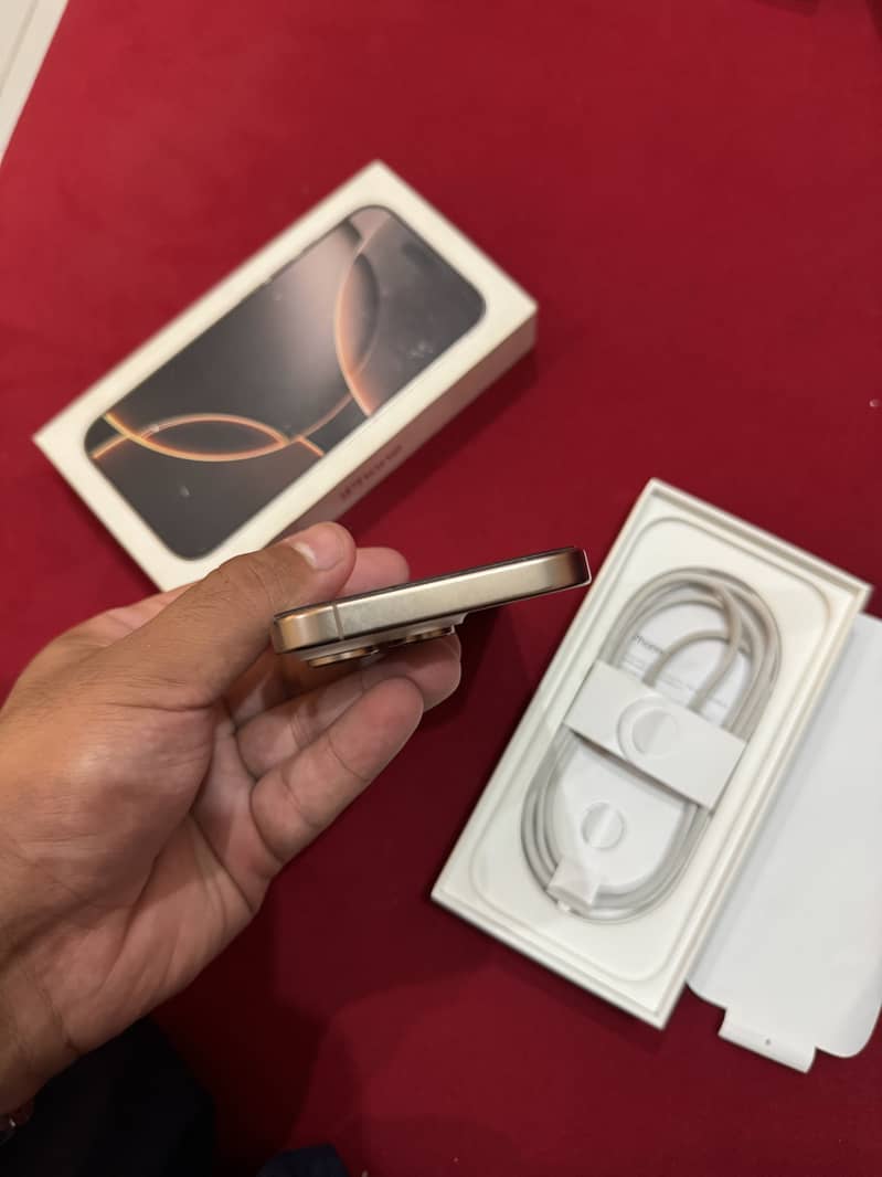 Iphone 16 pro 4