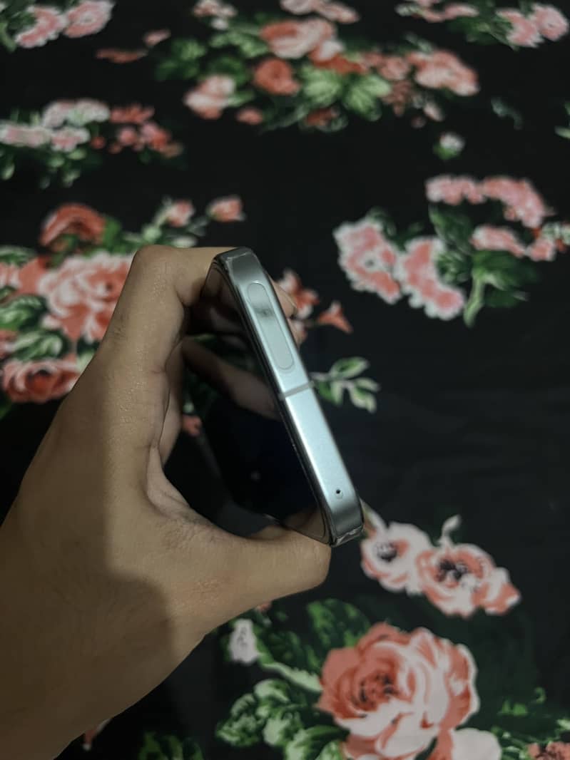 Google pixel 9 pro 4