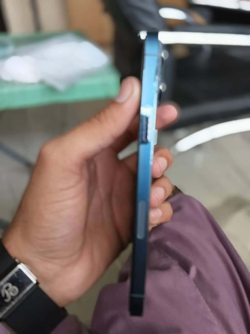 IPHONE 13 PRO MAXX 3