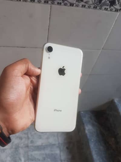 Apple iPhone XR