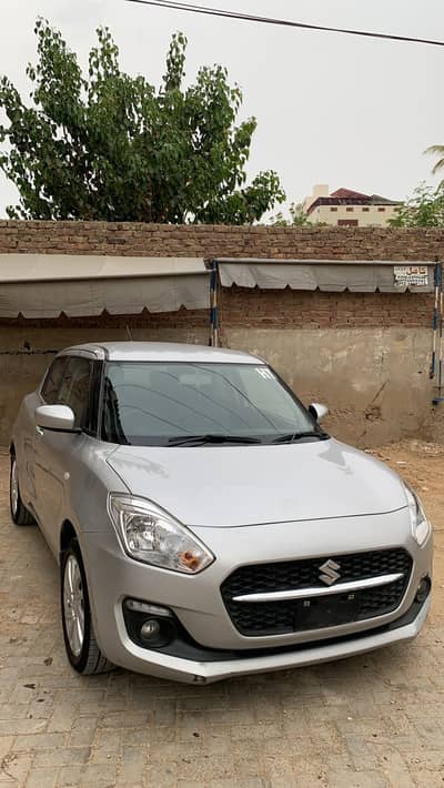Suzuki Swift 2024 vvt mid variant automatic