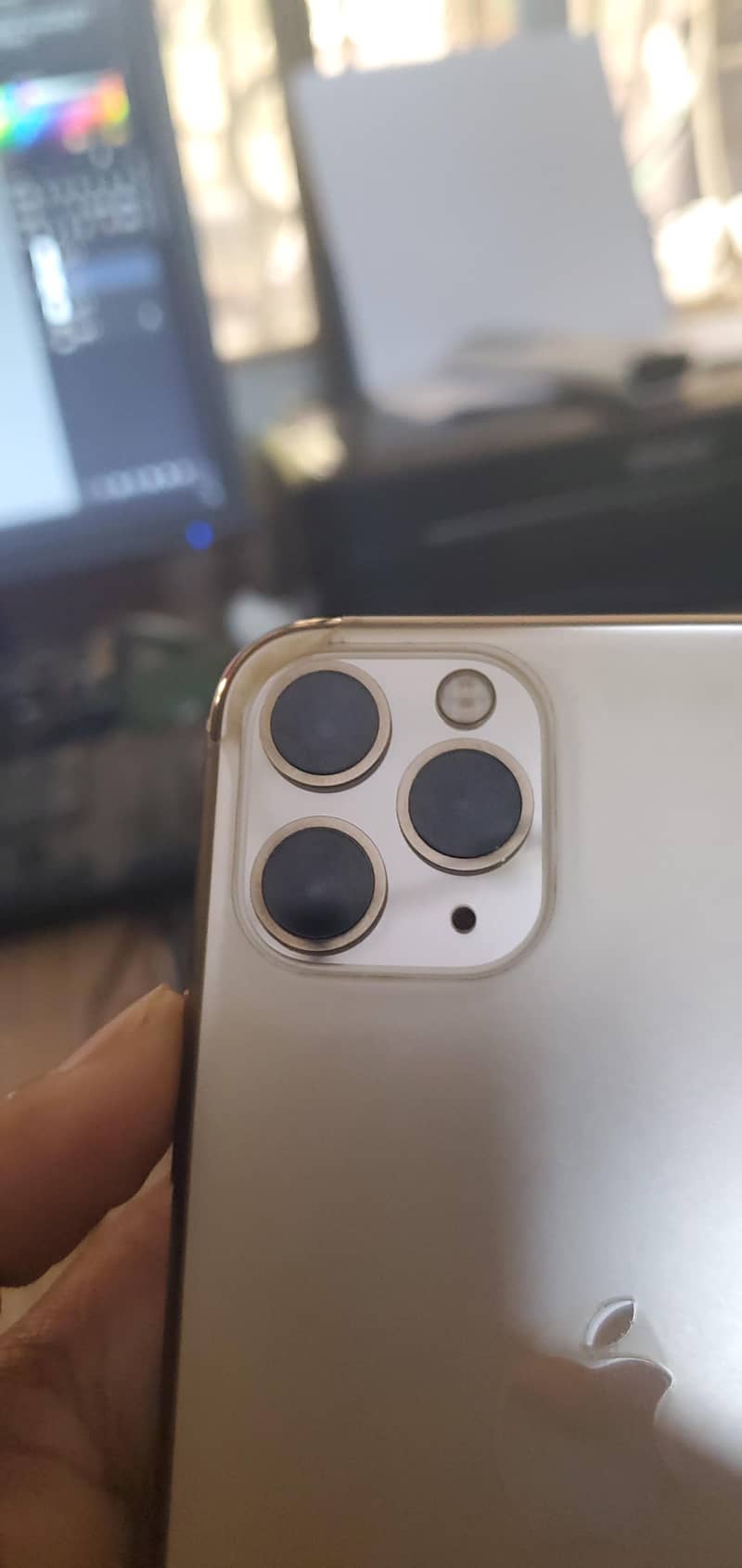 Apple iPhone 11 Pro 0