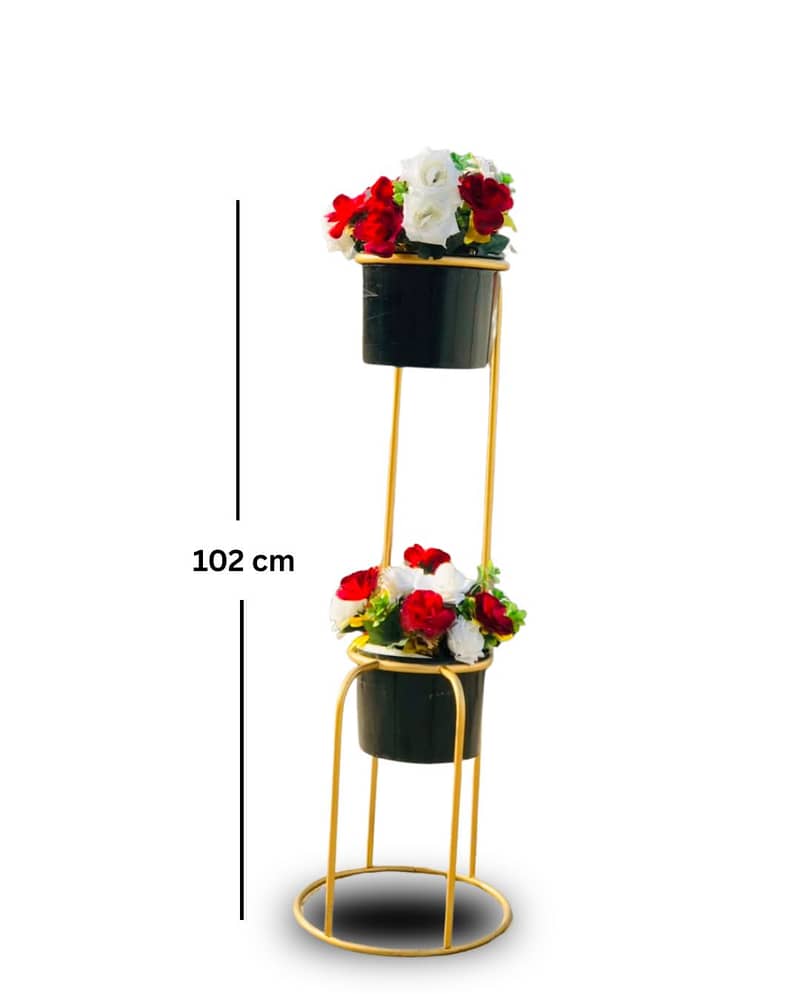 Corner planter 1