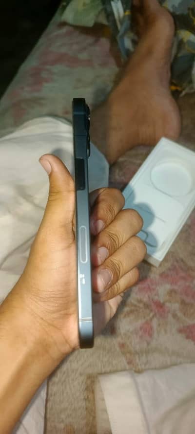IPHONE 13 JV 15 days used only