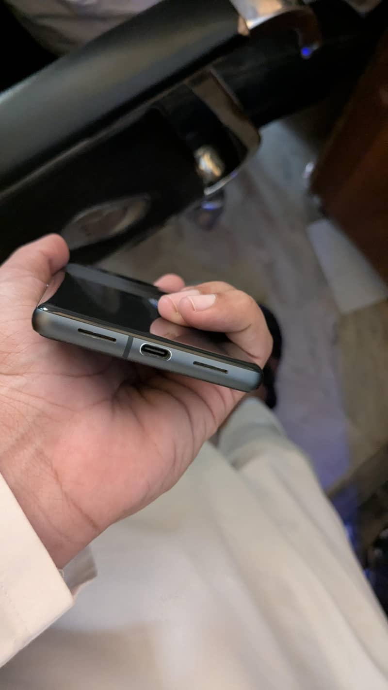 Google Pixel 7 4
