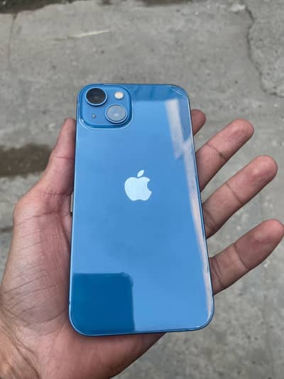 Apple iPhone 13