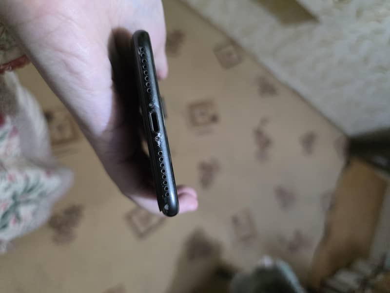 Apple iPhone 7 Plus 3
