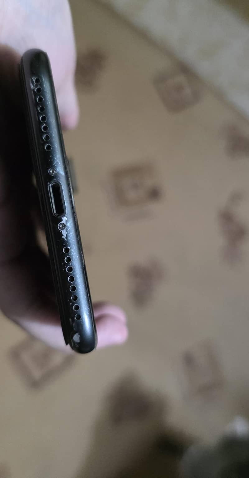 Apple iPhone 7 Plus 5