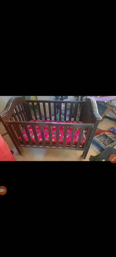 baby cot