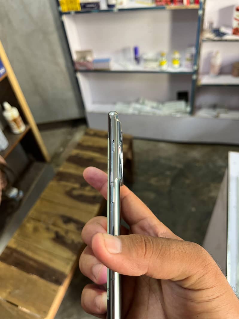 OnePlus 11 6