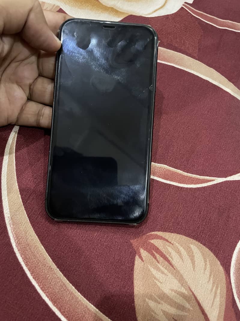 iPhone 11 7