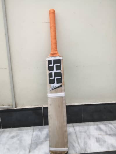 New SS bat A-grade