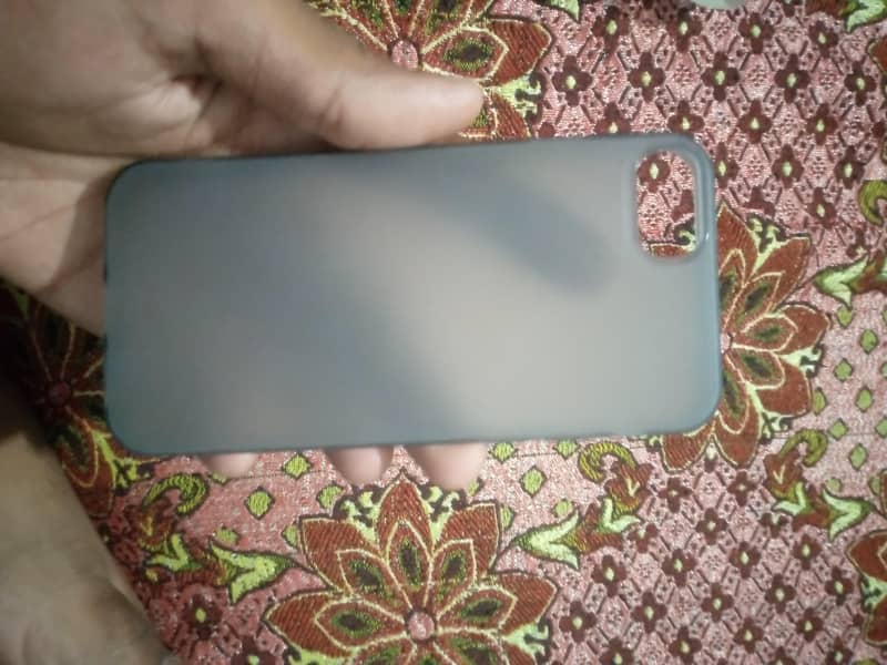 Apple iPhone 8 0