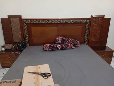Wood Shesham Bed Room Set