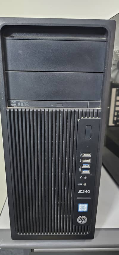Intel i5 7th Gen 256GB Ssd 16GB ram 2gb p400 quadro card Z240 Casing