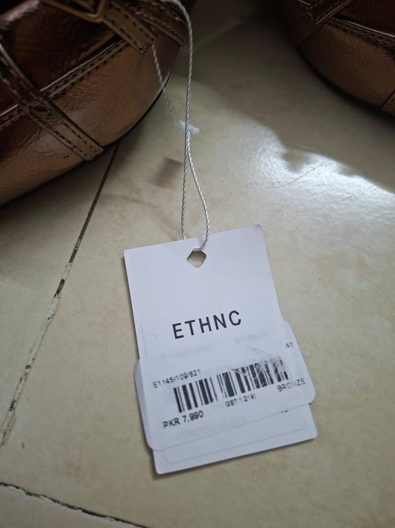 Ethnc Heels 5