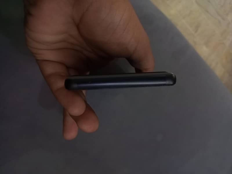 Google Pixel 6a 5