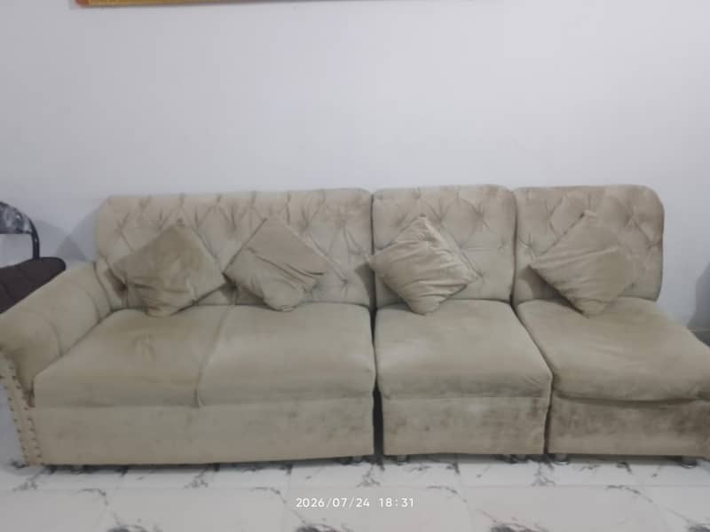 Sofa set 0