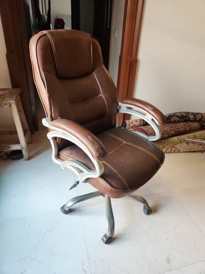 Brown Executive Revolving Office Chair - Comfortable High-Back, 5-Whe