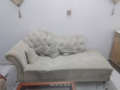 3 Seater Dewan
