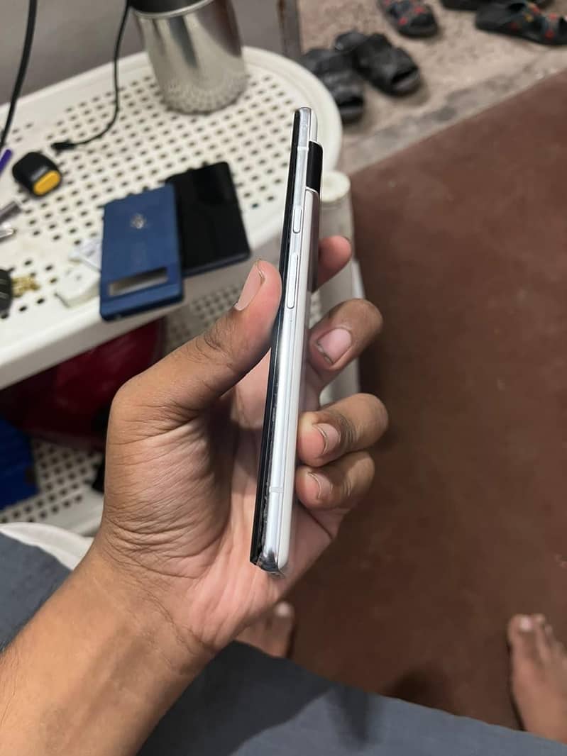 Google Pixel 6 Pro 2