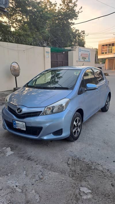 Toyota Vitz 2015