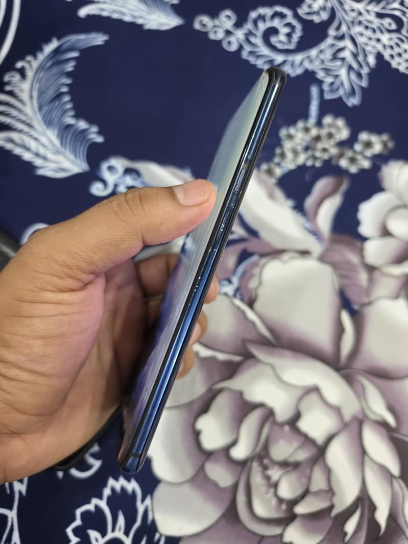 One Plus 7 Pro 3