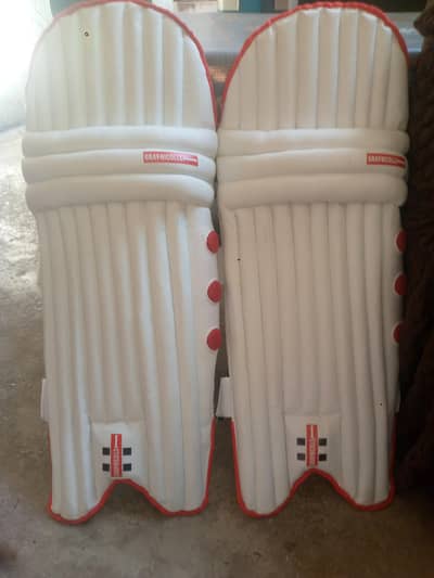 Brand New  Grey-Nicolls legend batting pads full size adult