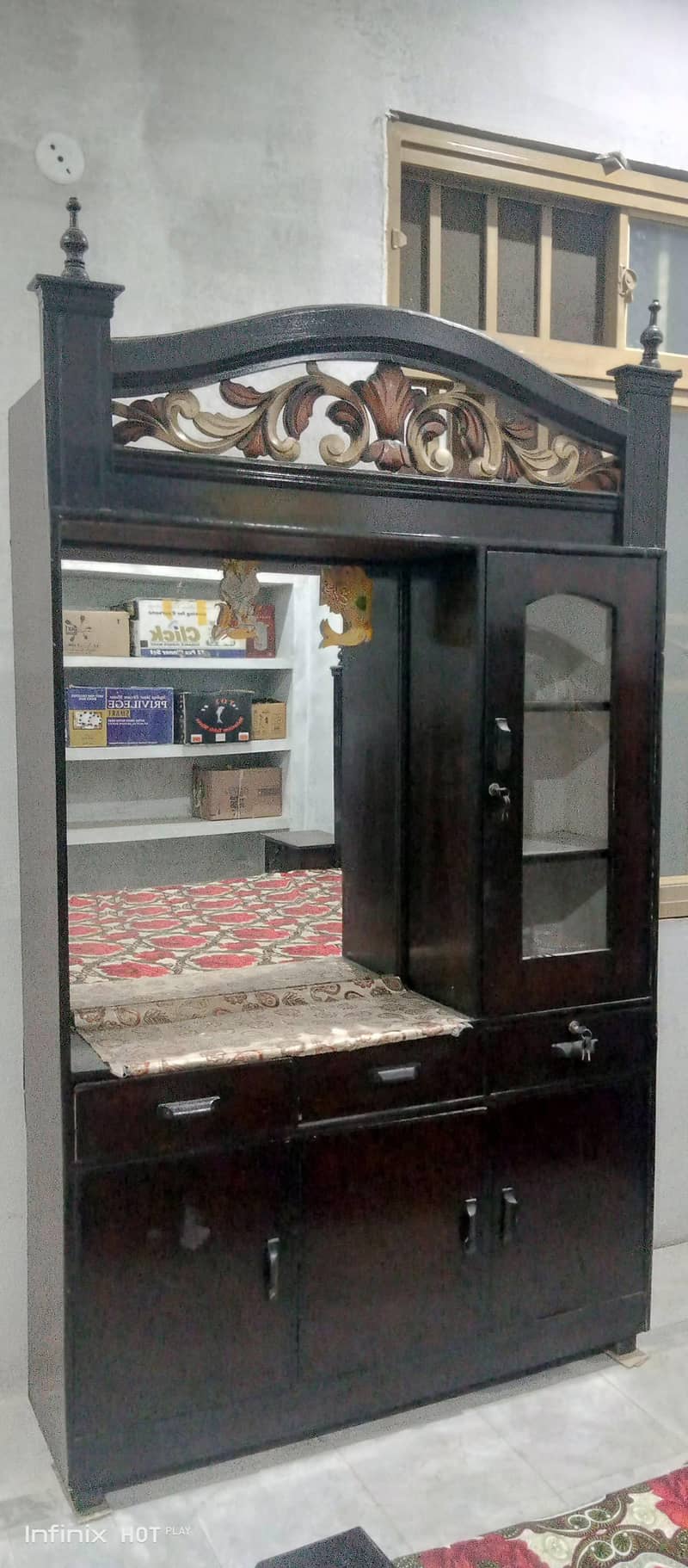 Dressing table 0