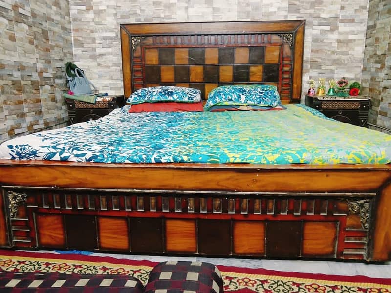 double bed side table 0