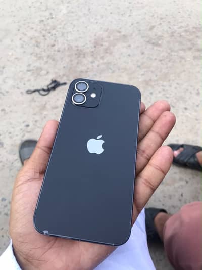 Apple iPhone 12