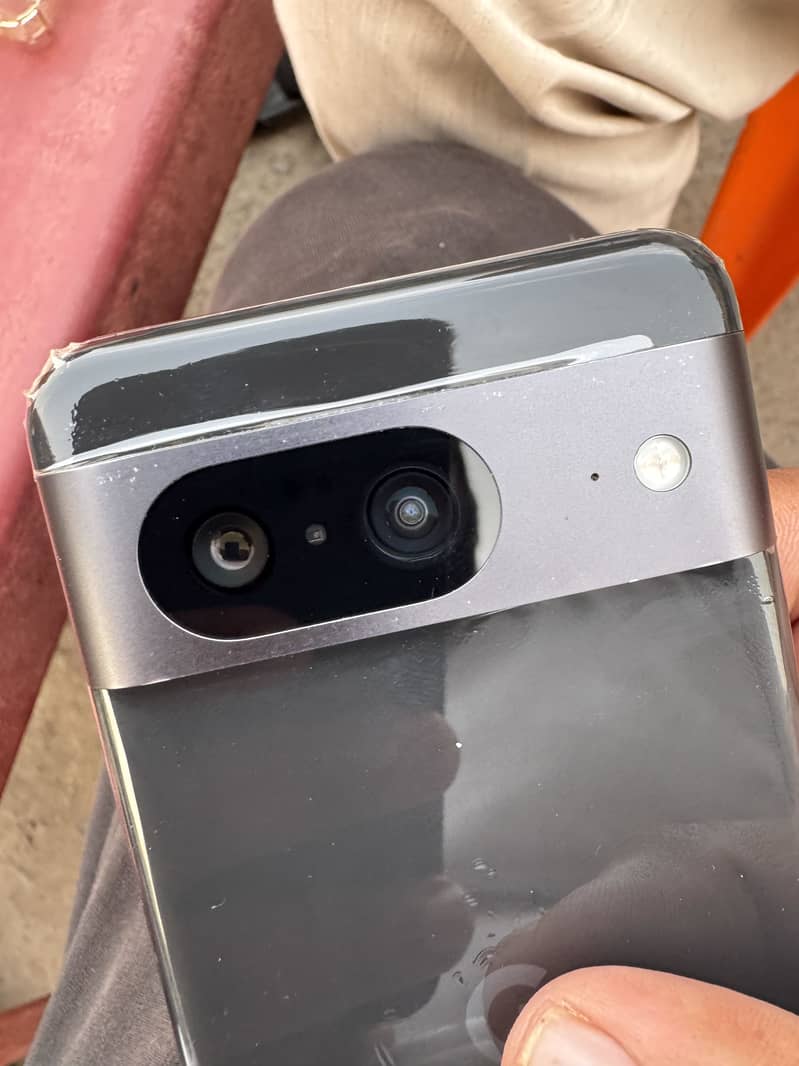 Google Pixel 8 1